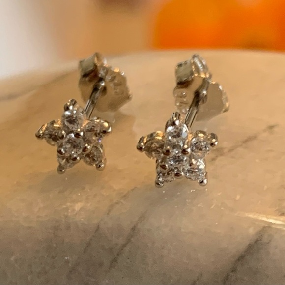 Sterling Silver .926 Tiny Star Stud Earrings - Picture 1 of 3